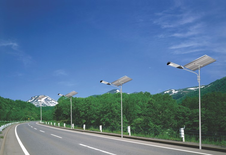 Jual smart PJU tenaga Surya 40 watt murah di surabaya